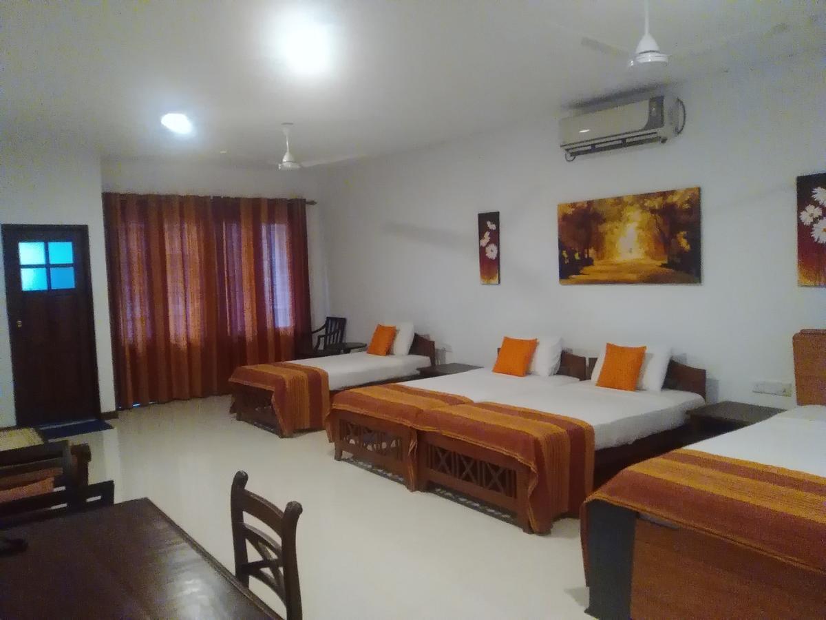 Hotel Sunflower กตรคาม ภายนอก รูปภาพ